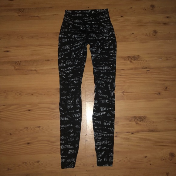 lululemon athletica Pants - LuLu workout leggings!